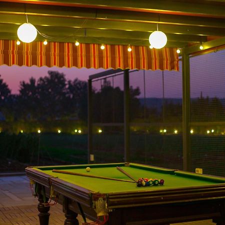 Villa Elivaas Hidden Oasis 4Bhk With Pool, Mud House & Container House Dhauj Esterno foto