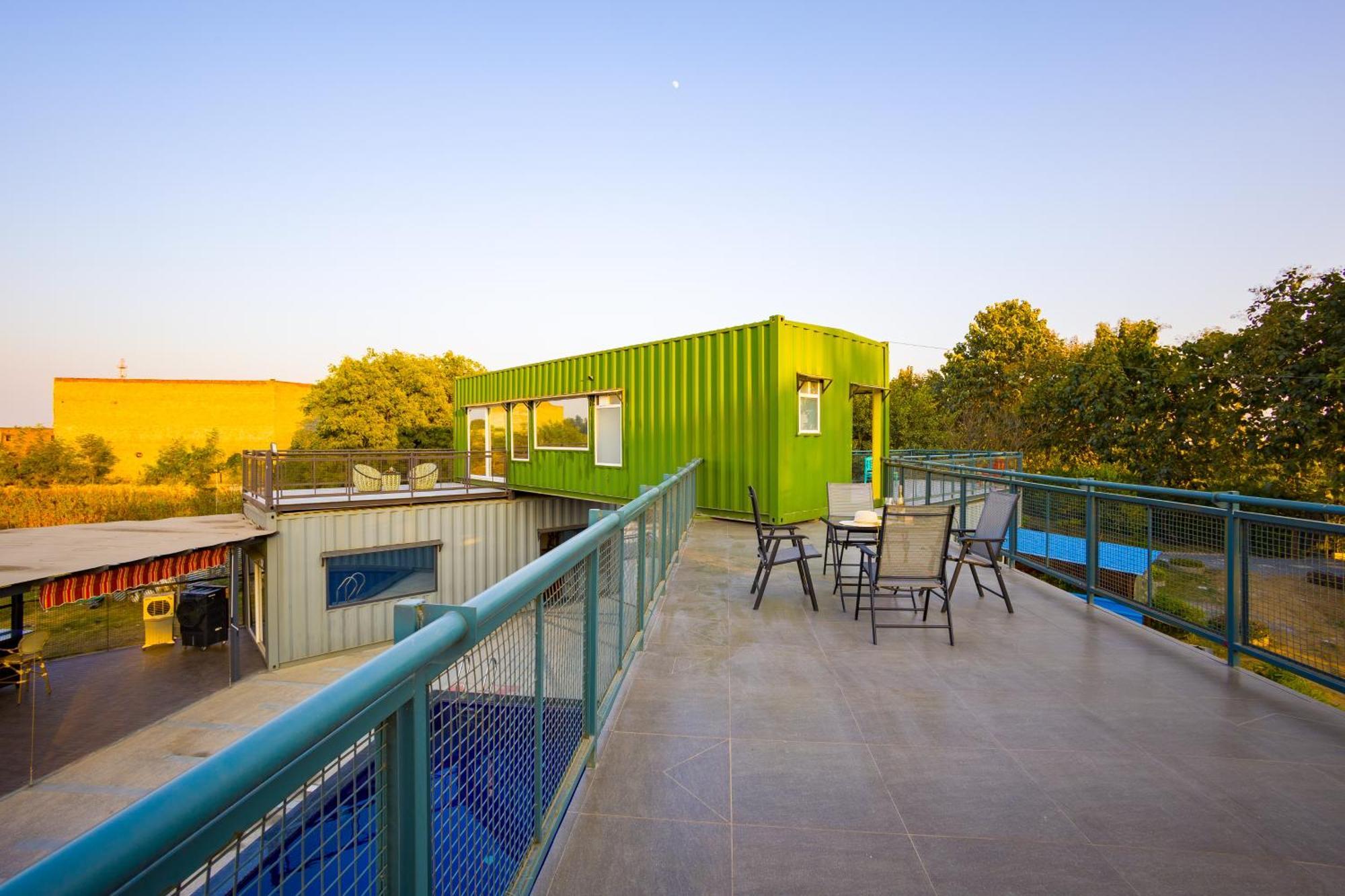 Villa Elivaas Hidden Oasis 4Bhk With Pool, Mud House & Container House Dhauj Esterno foto