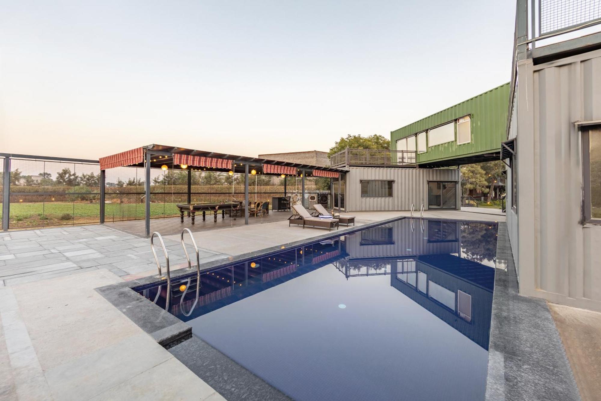 Villa Elivaas Hidden Oasis 4Bhk With Pool, Mud House & Container House Dhauj Esterno foto
