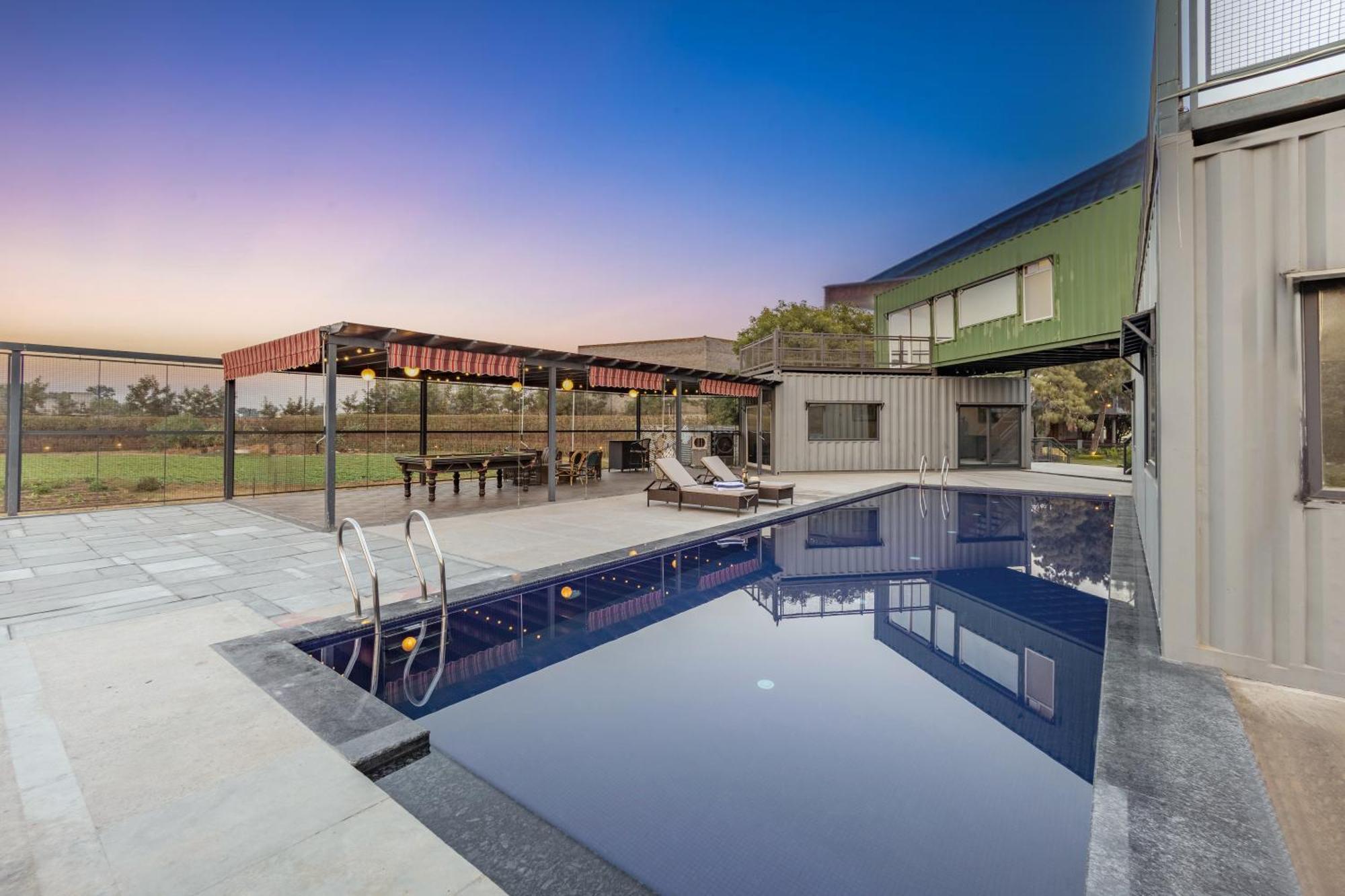 Villa Elivaas Hidden Oasis 4Bhk With Pool, Mud House & Container House Dhauj Esterno foto